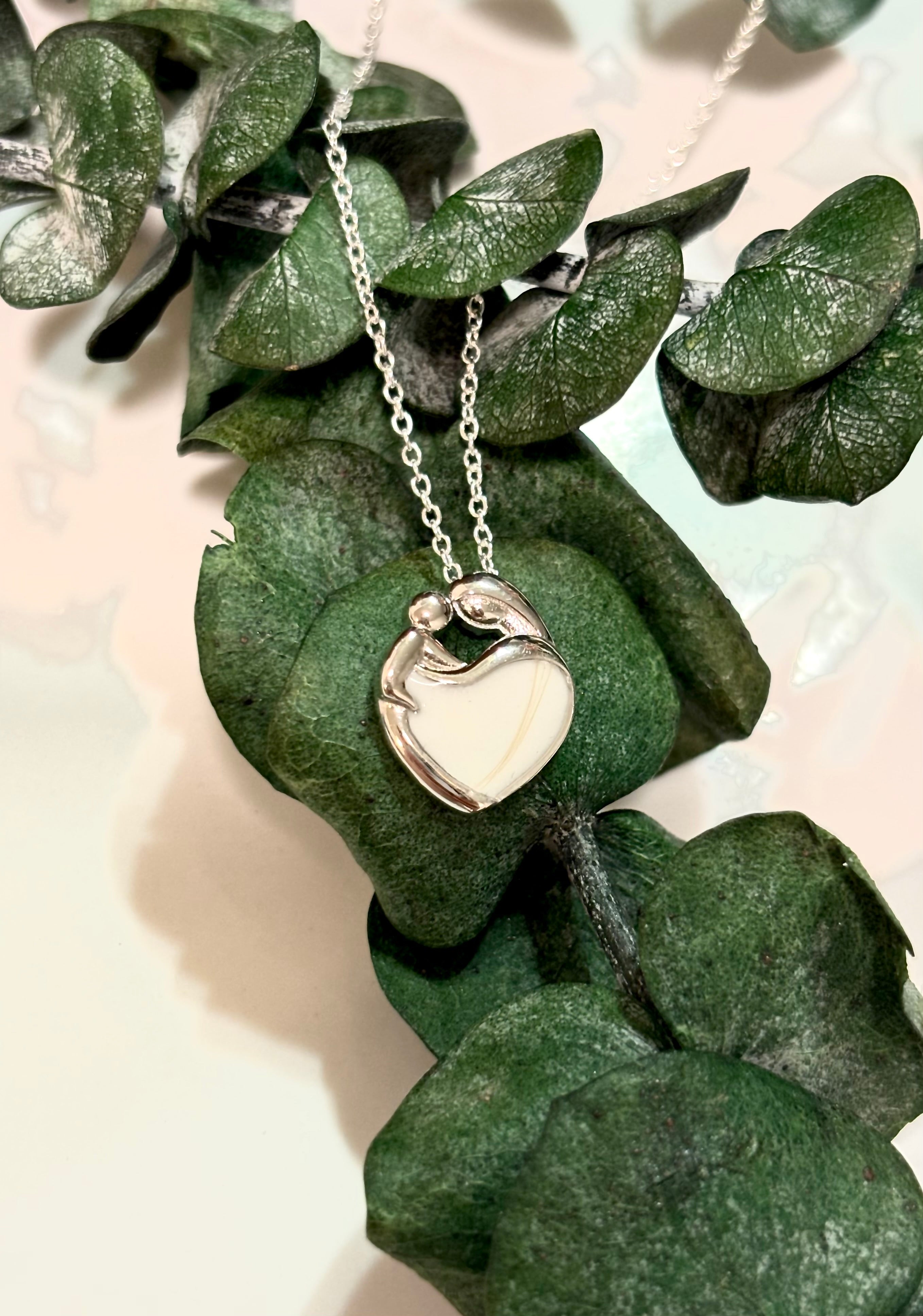 The Rebecca necklace