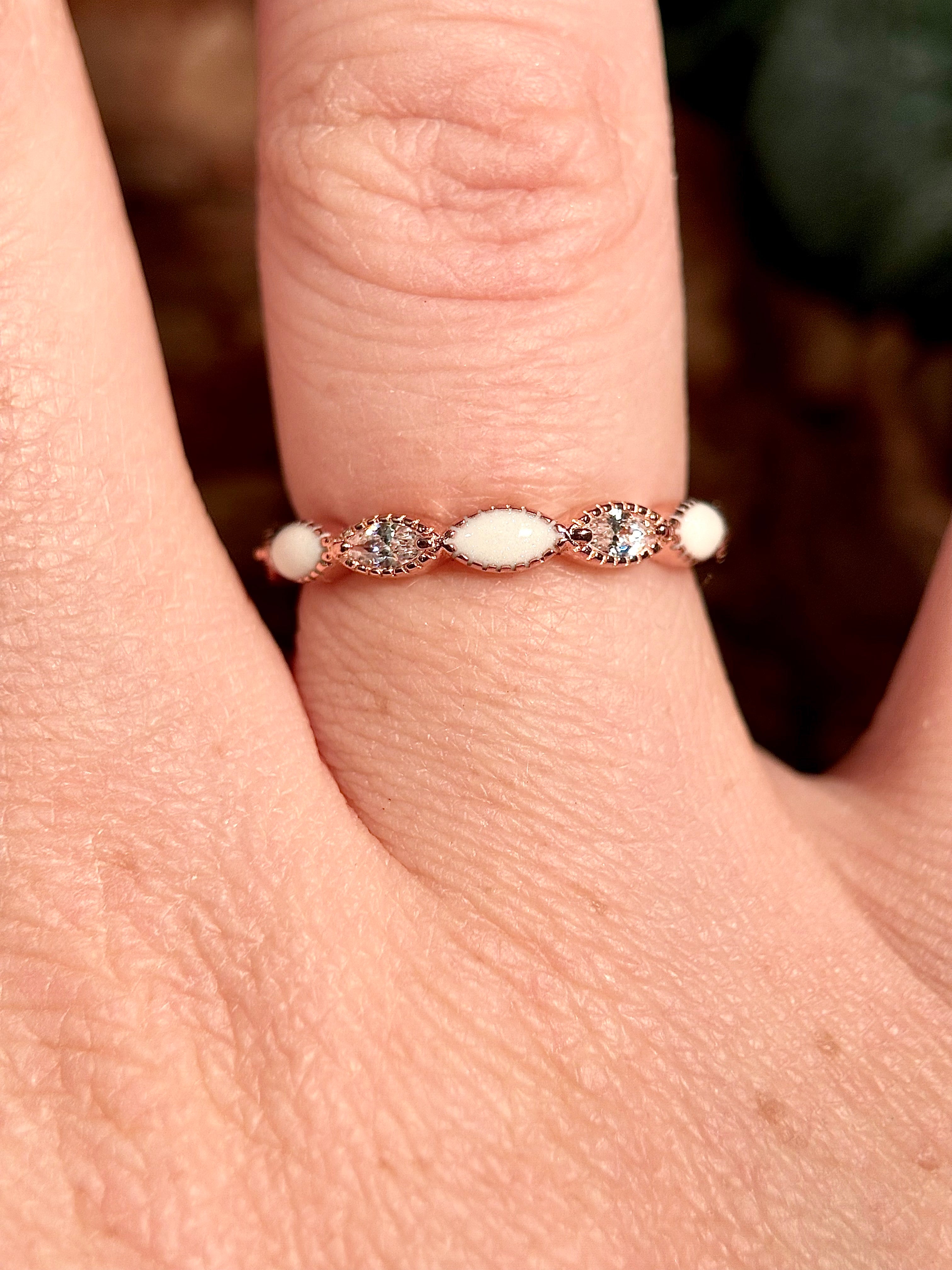 The Amelia Ring