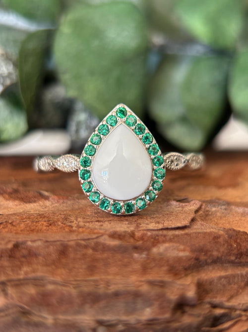 The Ari Ring